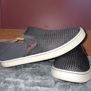 Women’s Olukai slip on shoe